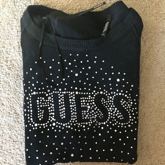 Beautiful Guess Sweater ❤️❤️❤️ - Picture 2 of 2